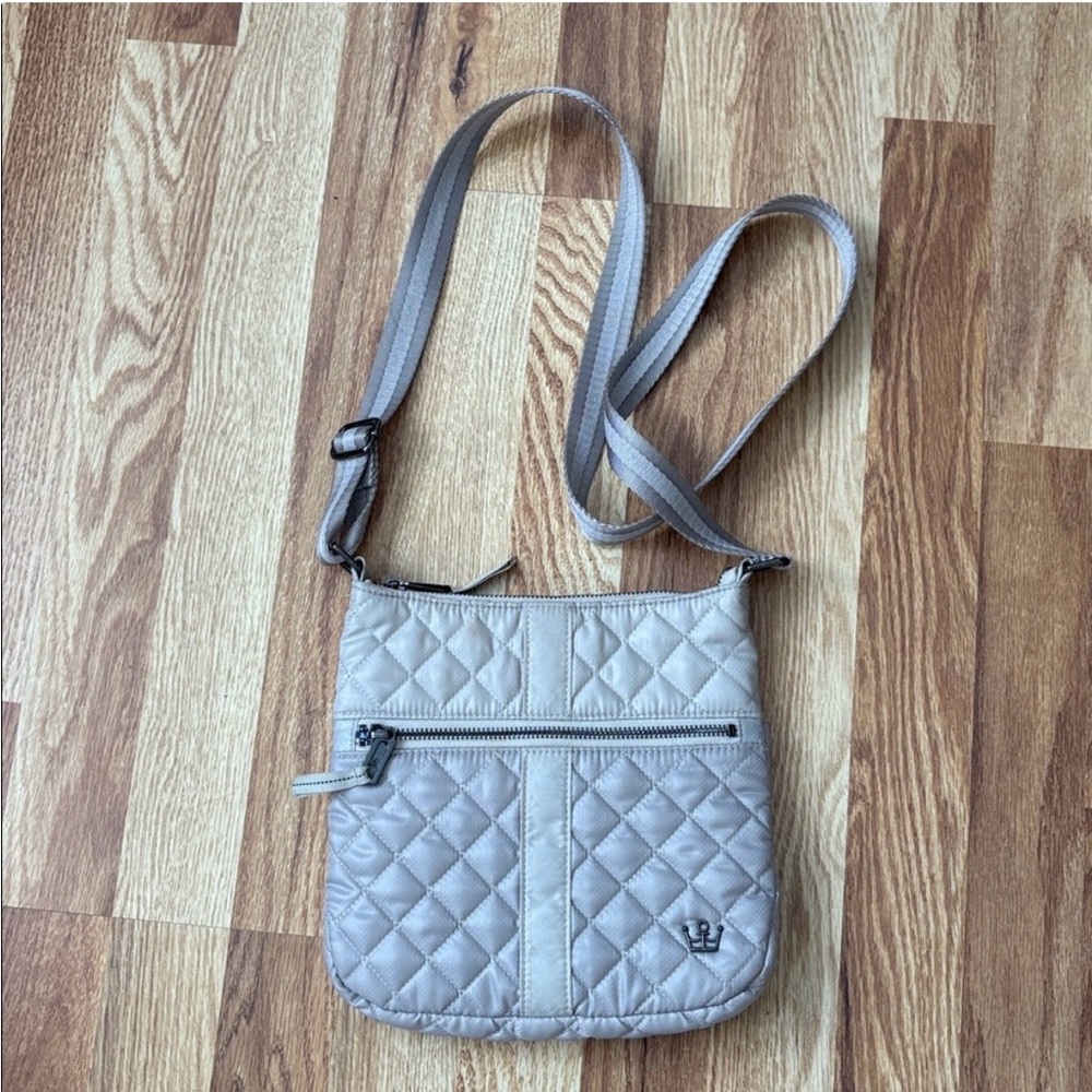Oliver Thomas Quilted Kitchen Sink Cellphone Crossbody Bag Purse. Silver